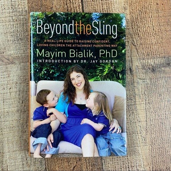 Beyond The Sling Parenting Hardcover Book Gentle Parenting Nonfiction - Picture 1 of 5
